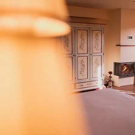 Borgo I Tre Baroni - Spa Suites & Resort Poppi Buitenkant foto