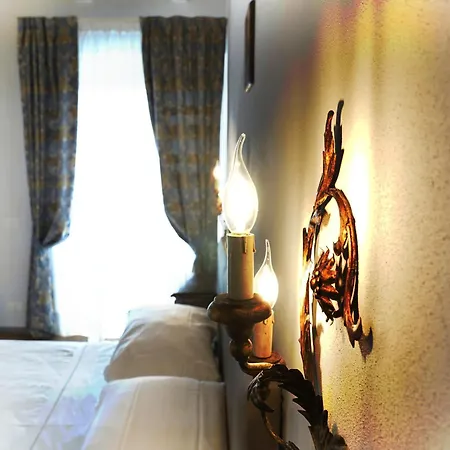Borgo I Tre Baroni - Spa Suites & Resort Poppi Kamer foto